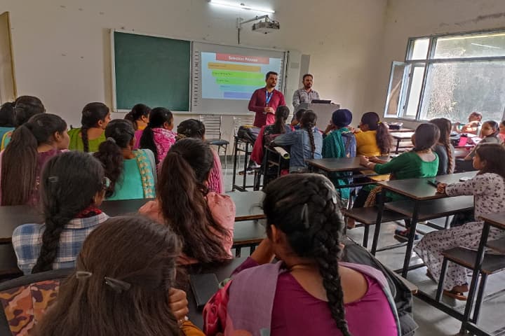 Government College for Girls campus in Patiala, Punjab, India — photo 2