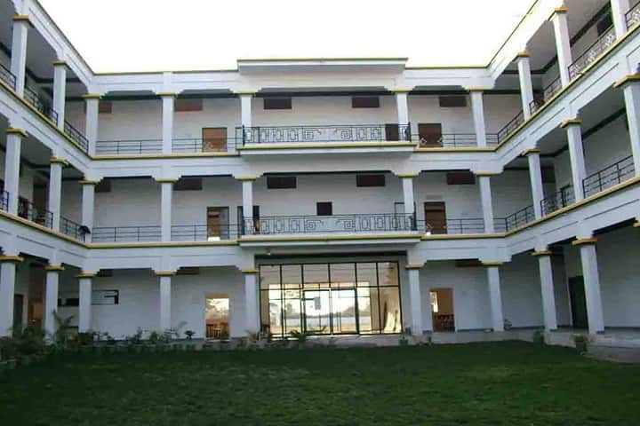 Vardhaman College campus in Itarsi, Madhya Pradesh, India — photo 1