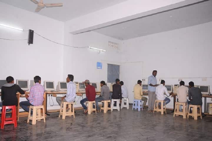 Government Degree College campus in Tadipatri, Andhra Pradesh, India — photo 4