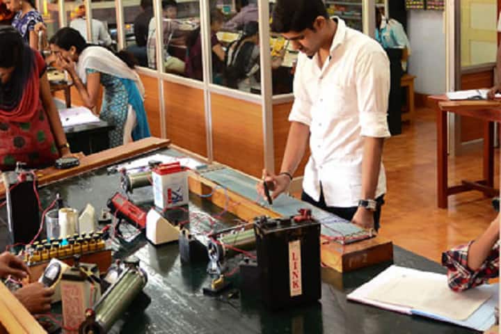 Mahatma Gandhi College campus in Kannur, Kerala, India — photo 4
