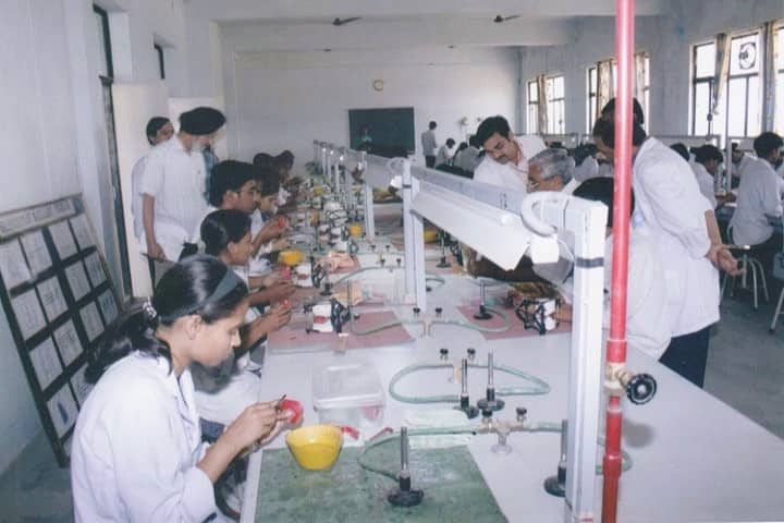 Purvanchal Institute of Dental Sciences campus in Gorakhpur, Uttar Pradesh, India — photo 2