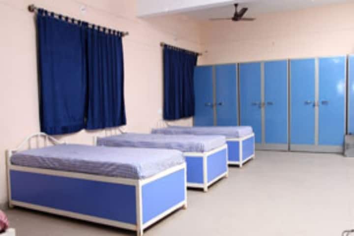Purvanchal Institute of Dental Sciences campus in Gorakhpur, Uttar Pradesh, India — photo 3