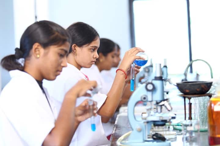 Annie Besant Womens College campus in Hyderabad, Telangana, India — photo 3