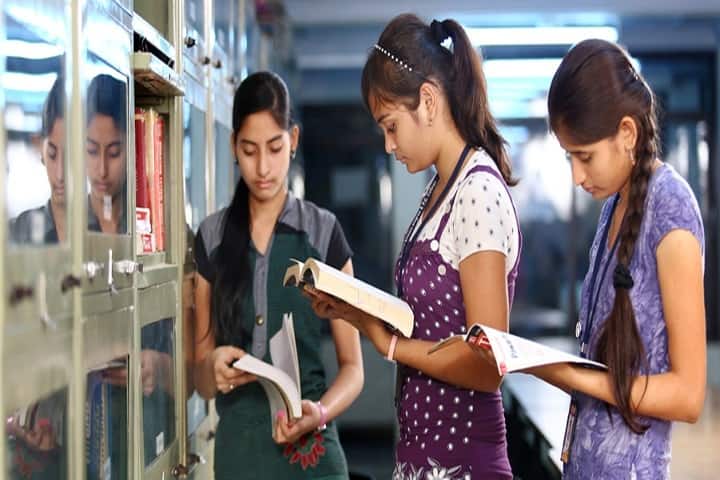Annie Besant Womens College campus in Hyderabad, Telangana, India — photo 5