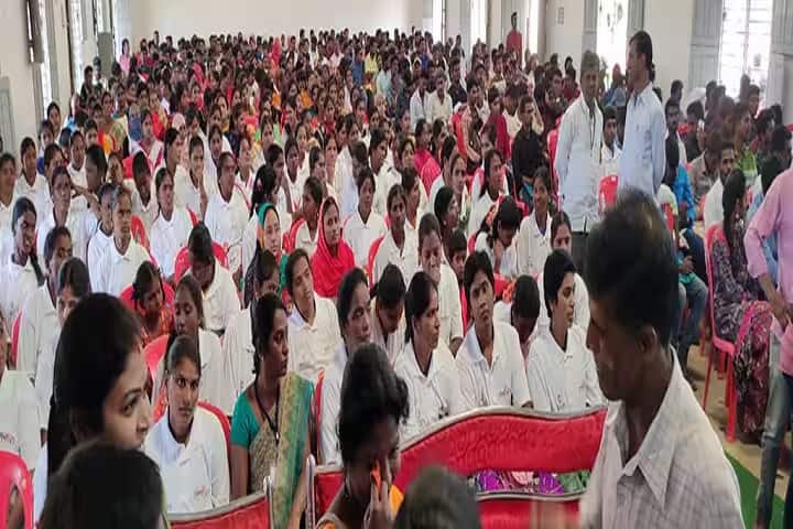 Sri Tayi Surya Narayana Government Degree College campus in Kadiri, Andhra Pradesh, India — photo 4