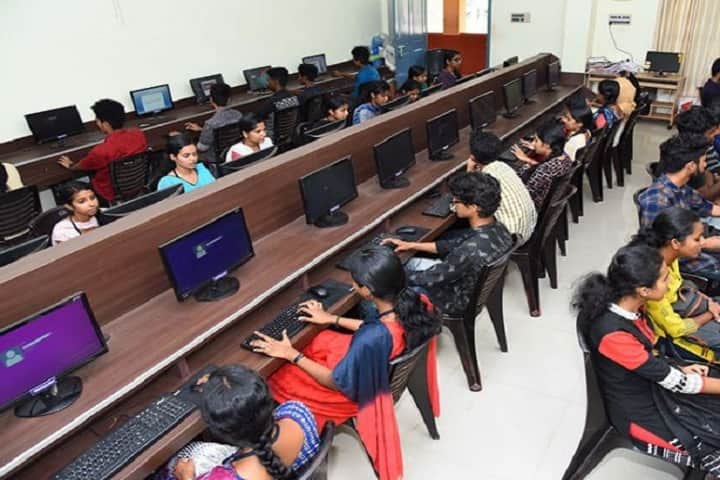 Sree Narayana College campus in Kannur, Kerala, India — photo 4
