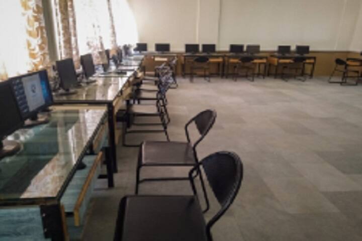 Matoshri Institute of Pharmacy campus in Dhanore, Maharashtra, India — photo 4