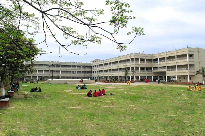 Dasmesh Girls College campus in Hoshiarpur, Punjab, India — photo 1