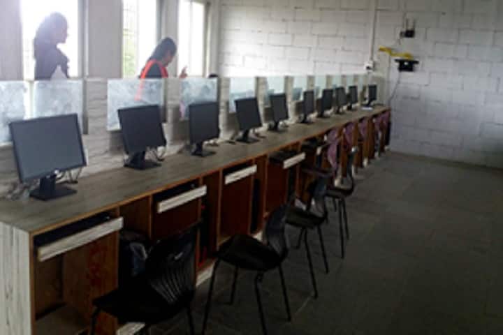 Zadbuke Institute of Pharmacy campus in Puri, Maharashtra, India — photo 2