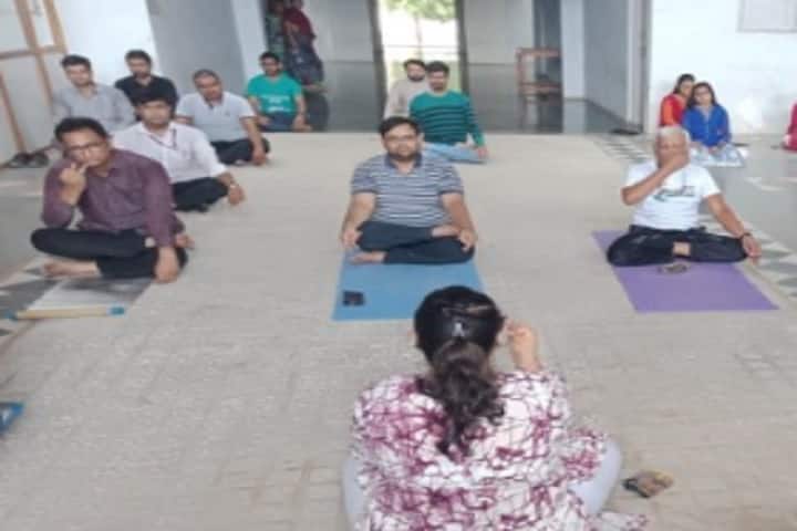 Ahmedabad Institute of Technology campus in Ahmedabad, Gujarat, India — photo 5