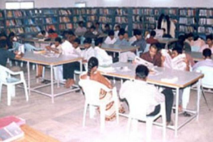 Swargiya Bhagwanti Devi Degree College campus in Allahabad, Uttar Pradesh, India — photo 5