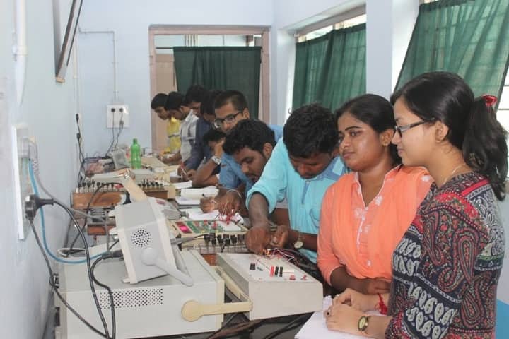 Raiganj University campus in Raiganj, West Bengal, India — photo 4