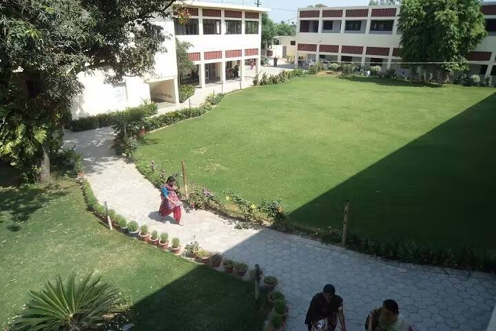 Swami Ganga Giri Janta Girls College campus in Gondwal, Punjab, India — photo 2