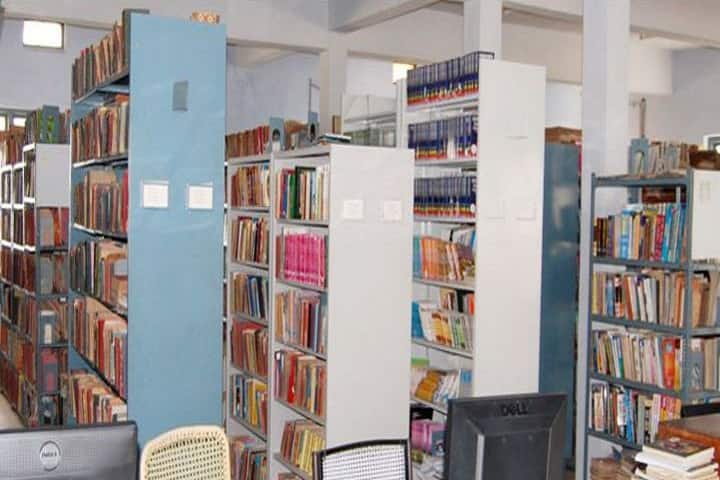 Pamulapati Butchi Naidu College campus in Ponnur, Andhra Pradesh, India — photo 3