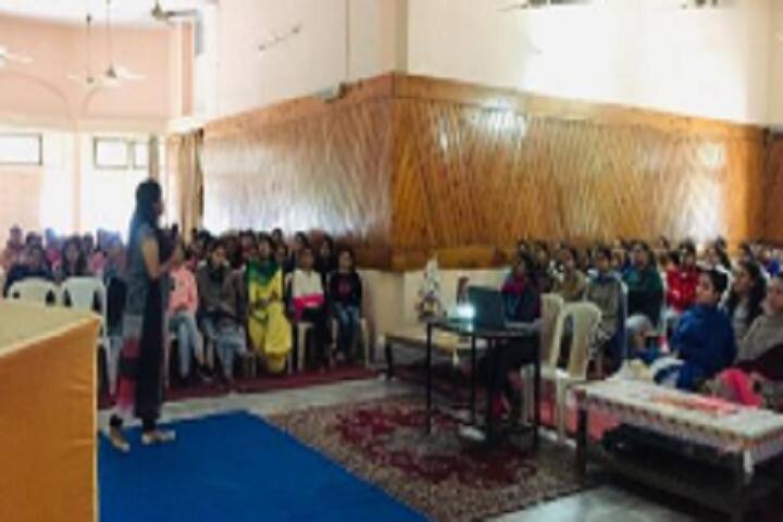 Sant Singh Sukha Singh College of Commerce for Women campus in Amritsar, Punjab, India — photo 6