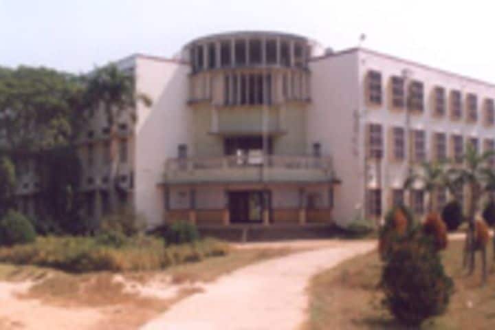 VSR and NVR College campus in Guntur, Andhra Pradesh, India — photo 1