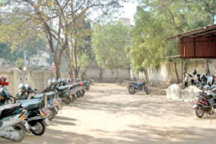 C C Sheth College of Commerce campus in Ahmedabad, Gujarat, India — photo 6