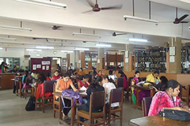 SPN Doshi Women's College campus in Mumbai, Maharashtra, India — photo 6