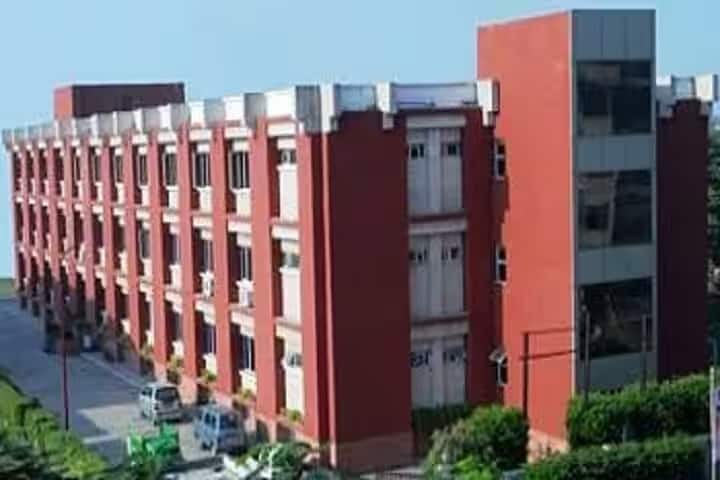 Jagran Institute of Management campus in Kanpur, Uttar Pradesh, India — photo 1