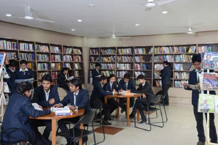 United Institute of Pharmacy campus in Allahabad, Uttar Pradesh, India — photo 3