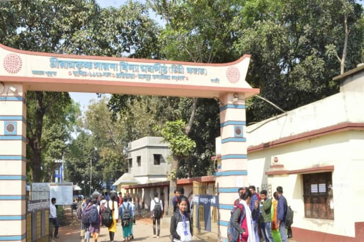 Sri Ramakrishna Sarada Vidya Mahapitha campus in Hooghly, West Bengal, India — photo 2