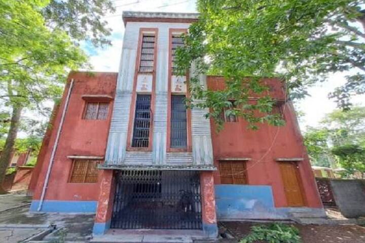 Sri Ramakrishna Sarada Vidya Mahapitha campus in Hooghly, West Bengal, India — photo 4