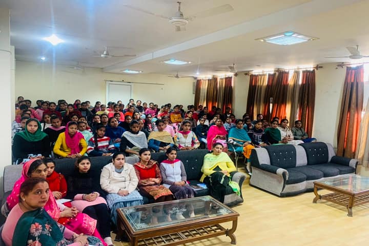 Guru Gobind Singh Khalsa College for Women campus in Ludhiana, Punjab, India — photo 4