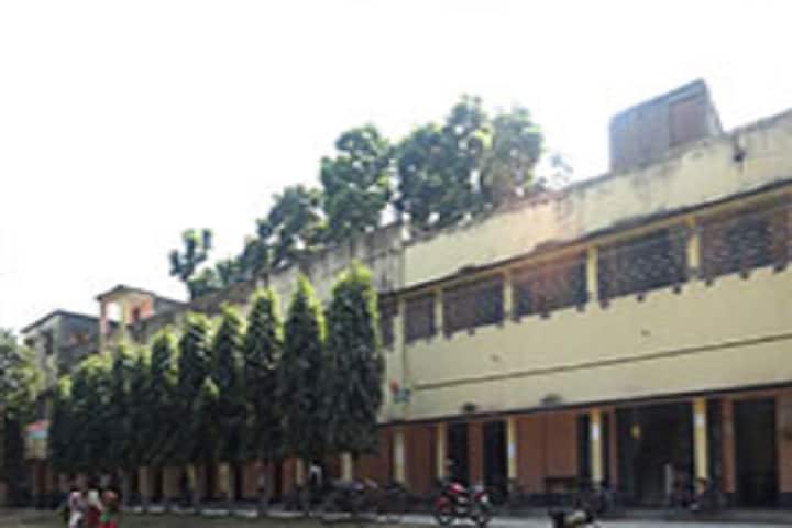 Murshidabad Adarsha Mahavidyalaya campus in Harharia Chak, West Bengal, India — photo 2