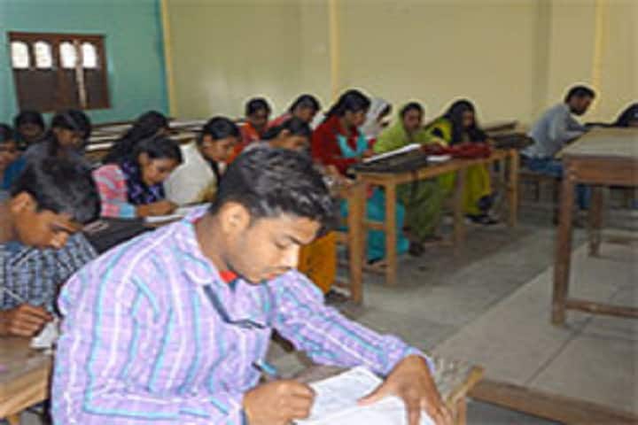Murshidabad Adarsha Mahavidyalaya campus in Harharia Chak, West Bengal, India — photo 3