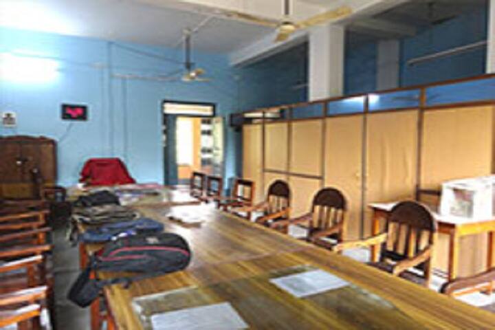 Murshidabad Adarsha Mahavidyalaya campus in Harharia Chak, West Bengal, India — photo 4