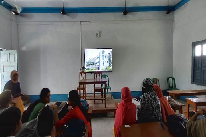 Lalgola College campus in Lalgola, West Bengal, India — photo 4
