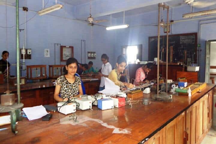 Krishnagar Women's College campus in Krishnanagar, West Bengal, India — photo 4