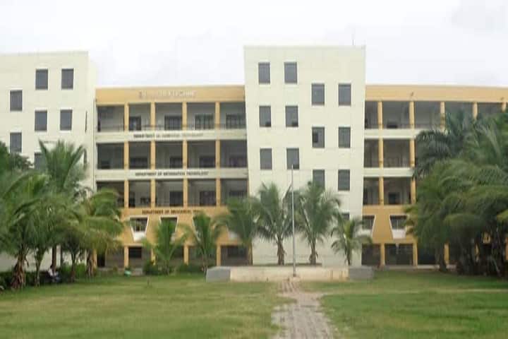 SES Polytechnic campus in Solapur, Maharashtra, India — photo 1