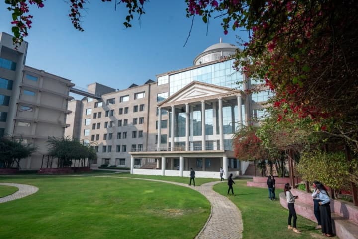 K R Mangalam University campus in Sohna, Haryana, India — photo 2