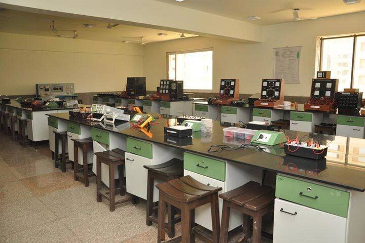 K R Mangalam University campus in Sohna, Haryana, India — photo 5