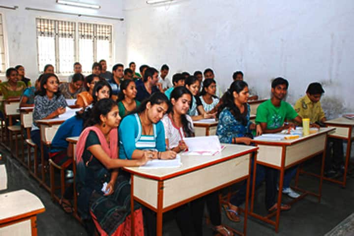 Vivekanand Education Society's College of Arts campus in Mumbai, Maharashtra, India — photo 2