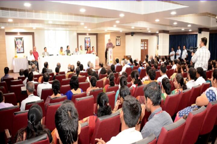 Vivekanand Education Society's College of Arts campus in Mumbai, Maharashtra, India — photo 4