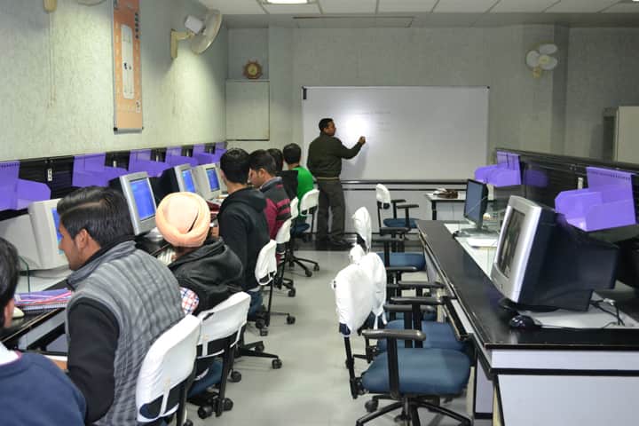 DAV College campus in Amritsar, Punjab, India — photo 3