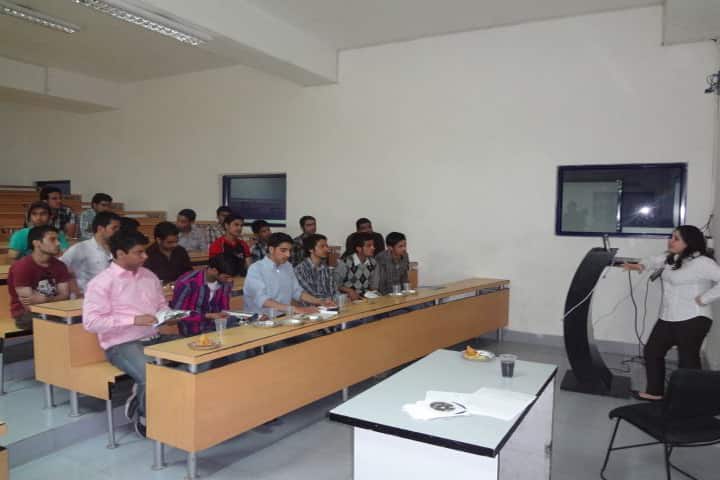 Islamia College of Science and Commerce campus in Srinagar, Jammu and Kashmir, India — photo 3