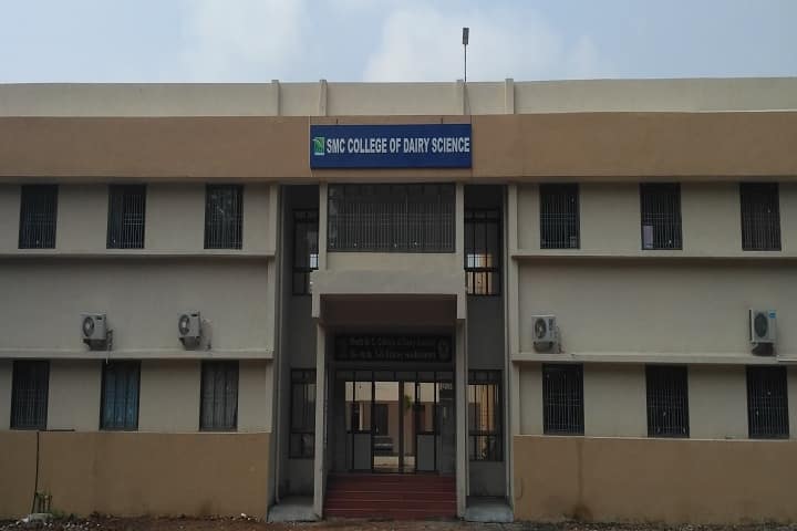 Sheth MC Polytechnic in Agriculture campus in Anand, Gujarat, India — photo 2