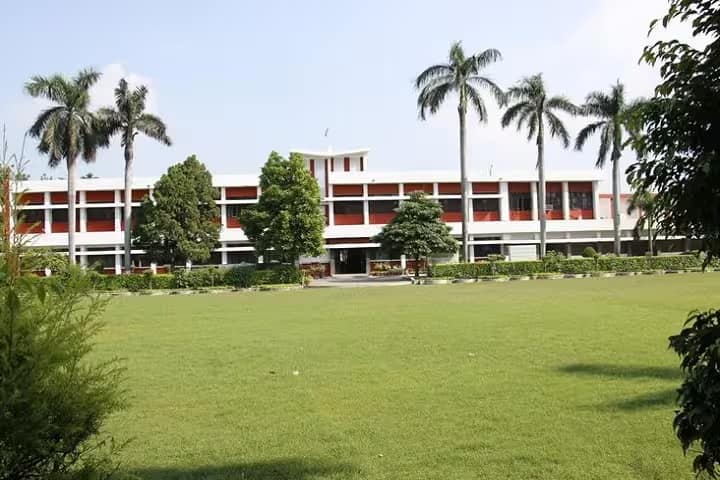 Maharaja Agrasen College, Jagadhri campus in Jagadhri, Haryana, India