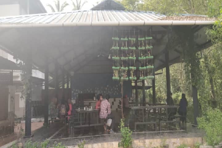 Mar Dionysius College campus in Thrissur, Kerala, India — photo 2