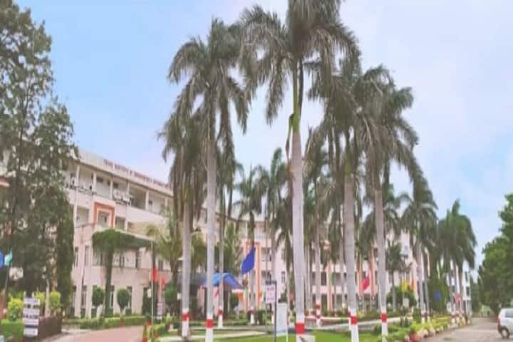 Truba Institute of Pharmacy campus in Bhopal, Madhya Pradesh, India — photo 1
