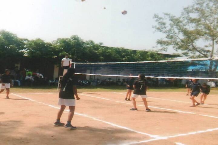 MKHS Gujarati Girls College campus in Indore, Madhya Pradesh, India — photo 2