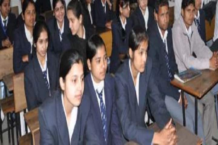 Vivek Group of Colleges campus in Bijnor, Uttar Pradesh, India — photo 2
