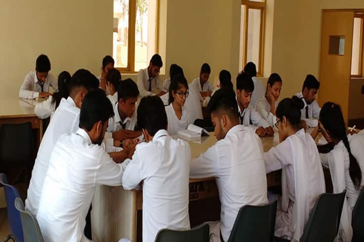 Om Ayurvedic Medical College and Research Center campus in Roorkee, Uttarakhand, India — photo 2
