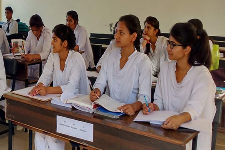 Om Ayurvedic Medical College and Research Center campus in Roorkee, Uttarakhand, India — photo 4