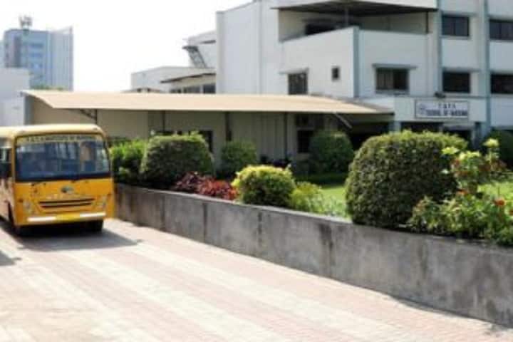 T and TV Institute of Nursing campus in Surat, Gujarat, India — photo 2