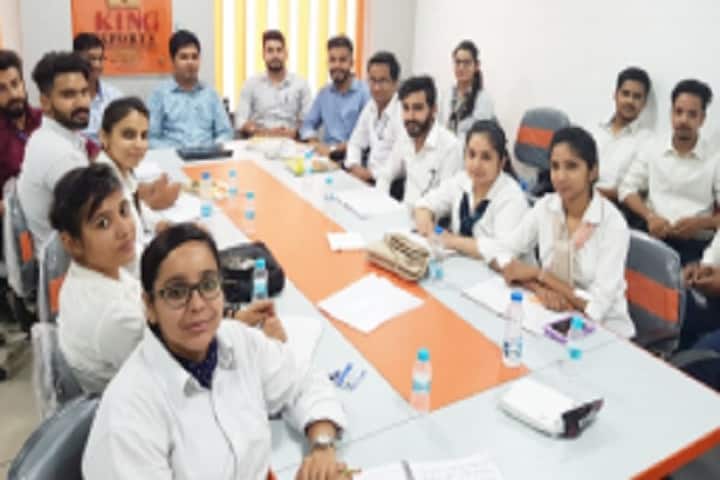 Kamla Lohtia Sanatan Dharam College campus in Ludhiana, Punjab, India — photo 3