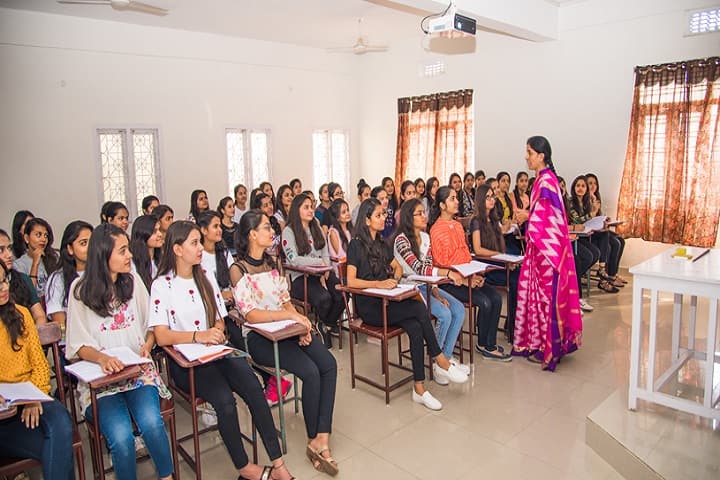 Villa Marie Degree College for Women campus in Hyderabad, Telangana, India — photo 2